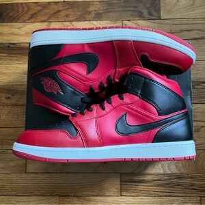 Nike Jordan 1 Mid Reverse Red and Black Mens Size 11
